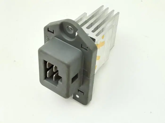 Heater resistor Mitsubishi Colt