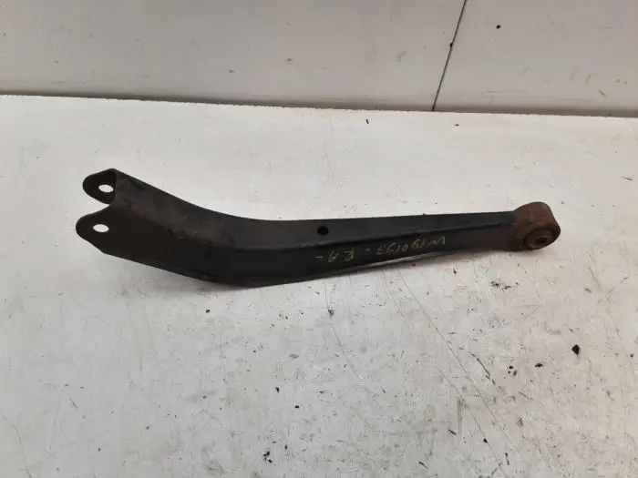 Rear wishbone, right Subaru Legacy 04-