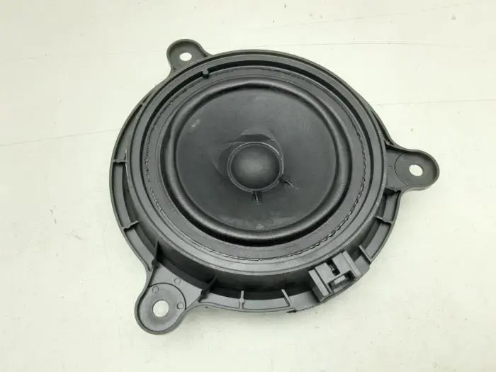 Speaker Mazda CX-3