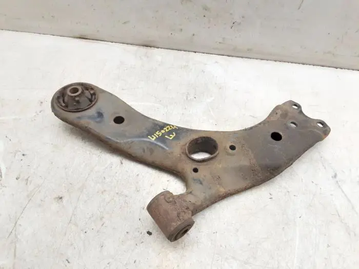 Front lower wishbone, right Toyota Auris