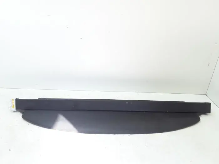 Luggage compartment cover Toyota Avensis