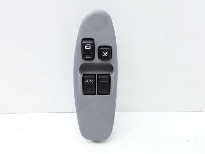 Multi-functional window switch Nissan Almera Tino
