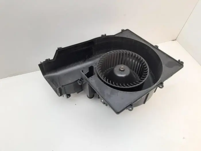 Heating and ventilation fan motor Mitsubishi Lancer