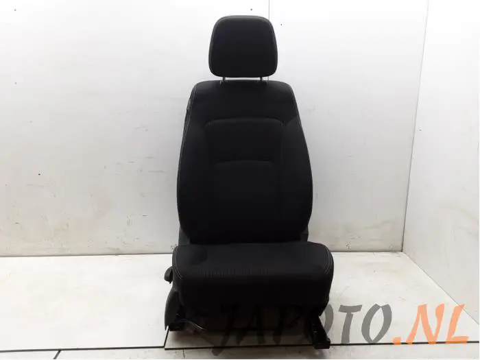 Seat, right Suzuki SX-4