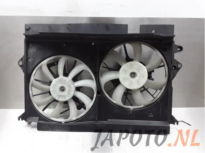 Cooling fans Toyota Verso
