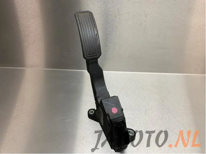 Accelerator pedal Toyota Verso
