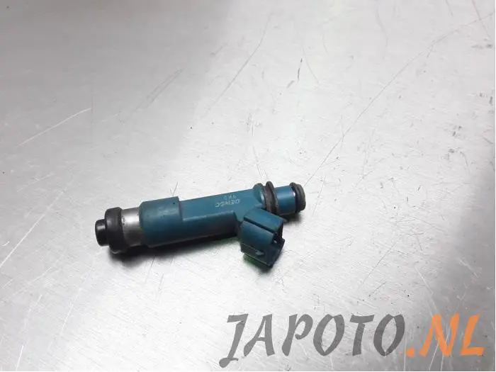 Injector (petrol injection) Mazda 3.