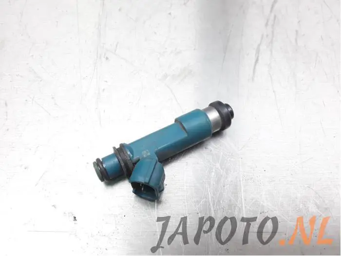 Injector (petrol injection) Mazda 3.