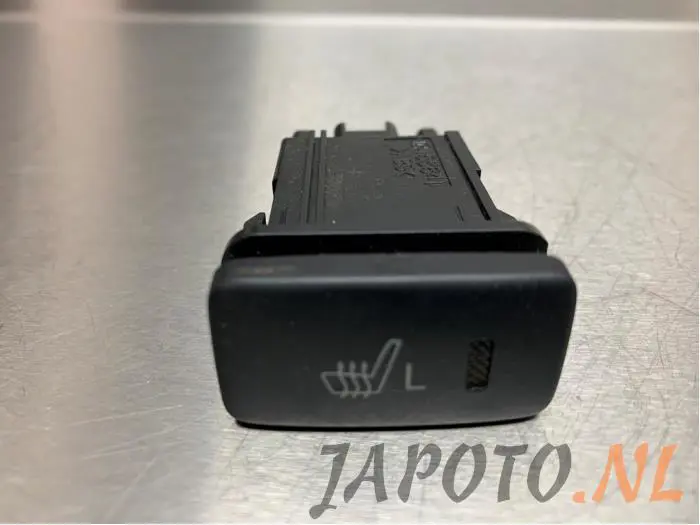 Seat heating switch Toyota Camry