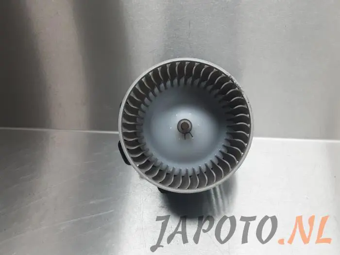 Heating and ventilation fan motor Daihatsu Young RV