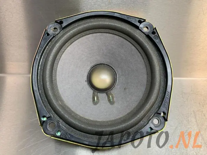 Speaker Nissan 350 Z