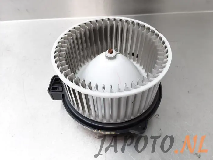 Heating and ventilation fan motor Mazda CX-7