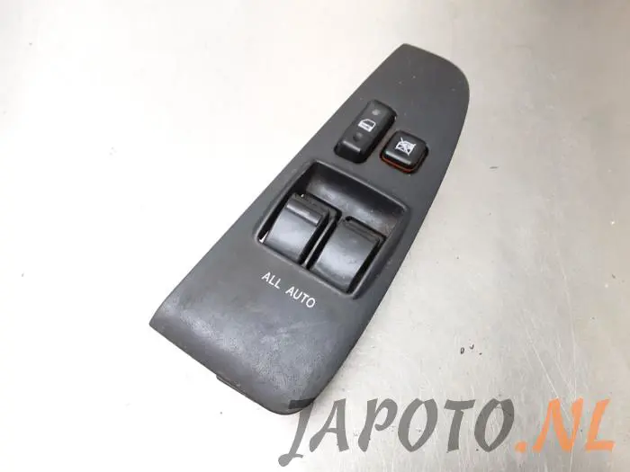 Multi-functional window switch Toyota Avensis