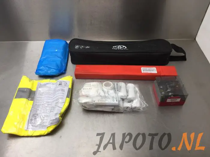 First aid kit Toyota Aygo