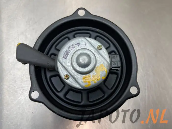 Heating and ventilation fan motor Toyota Starlet