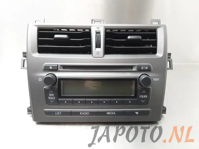Radio CD player Subaru Trezia