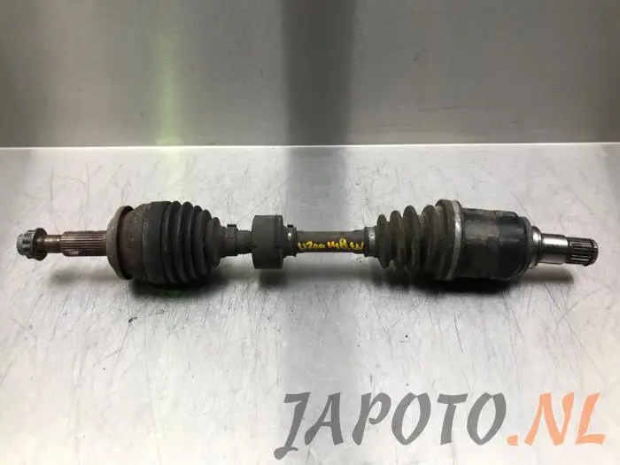 Front drive shaft, left Toyota Avensis