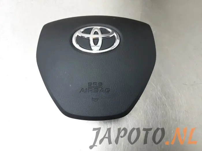 Left airbag (steering wheel) Toyota Auris