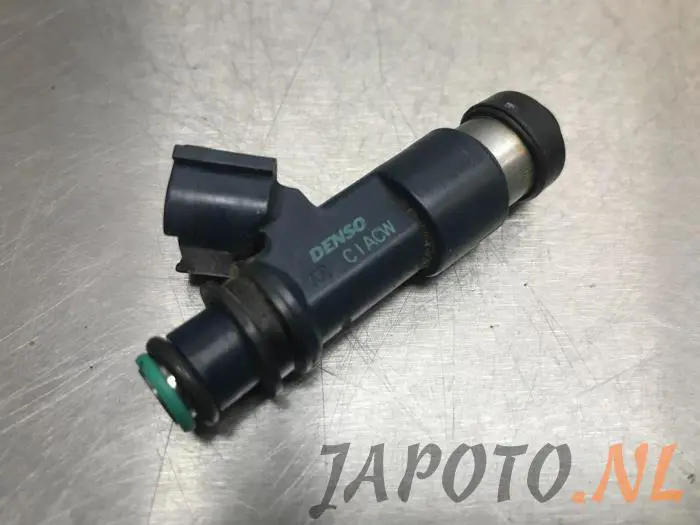 Injector (petrol injection) Subaru Legacy
