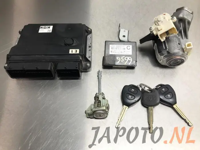 Ignition lock + computer Toyota Rav-4