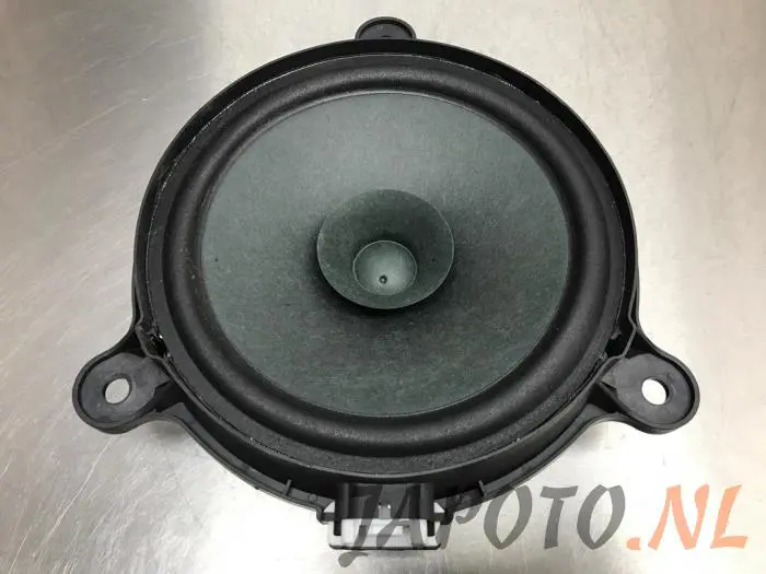 Speaker Mazda CX-5