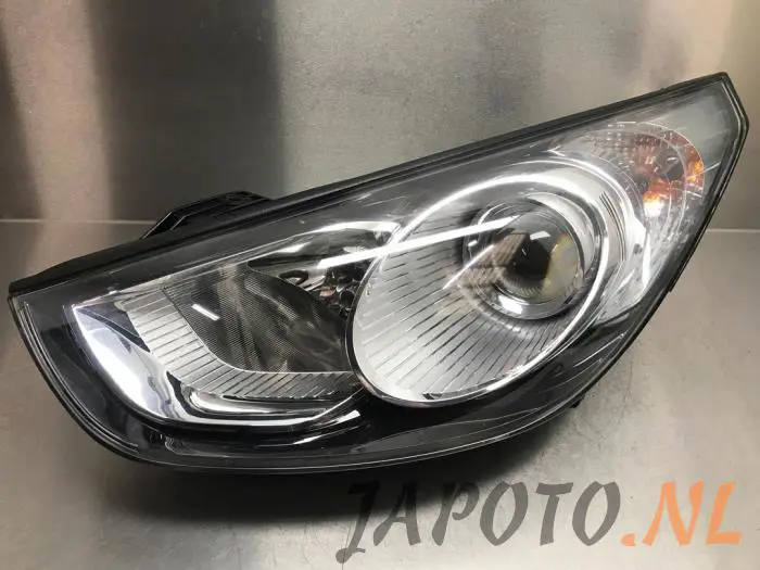 Headlight, left Hyundai IX35
