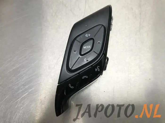 Phone module Toyota C-HR