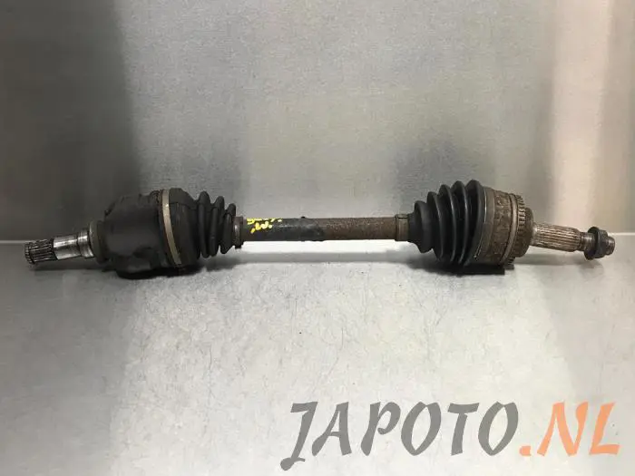 Front drive shaft, left Toyota Avensis