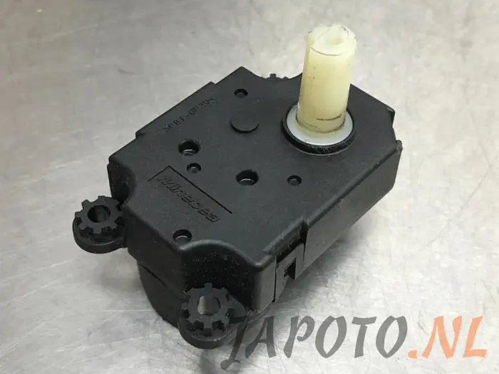 Heater valve motor Mitsubishi ASX