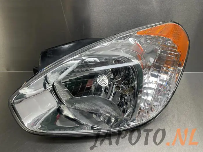 Headlight, left Hyundai Accent