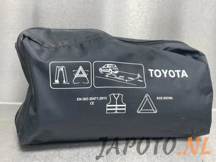 Warning triangle Toyota Supra