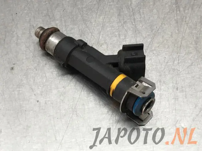 Injector (petrol injection) Mazda 6.