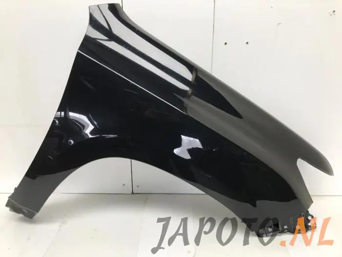 Front wing, right Toyota Landcruiser
