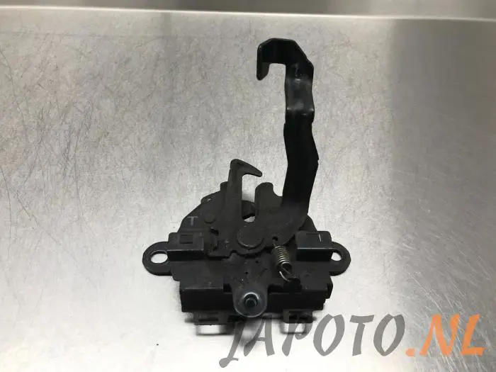 Bonnet lock mechanism Toyota Landcruiser