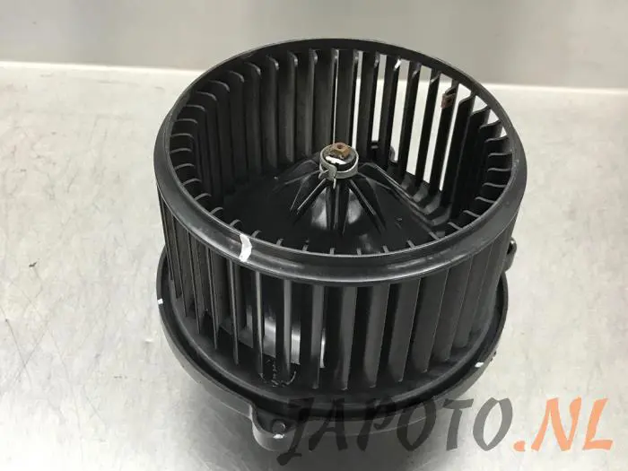 Heating and ventilation fan motor Kia Sportage