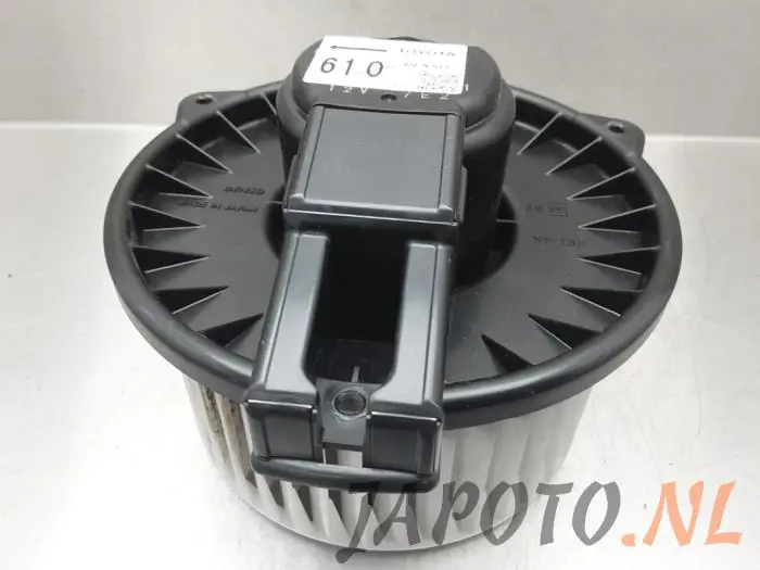 Heating and ventilation fan motor Toyota Previa