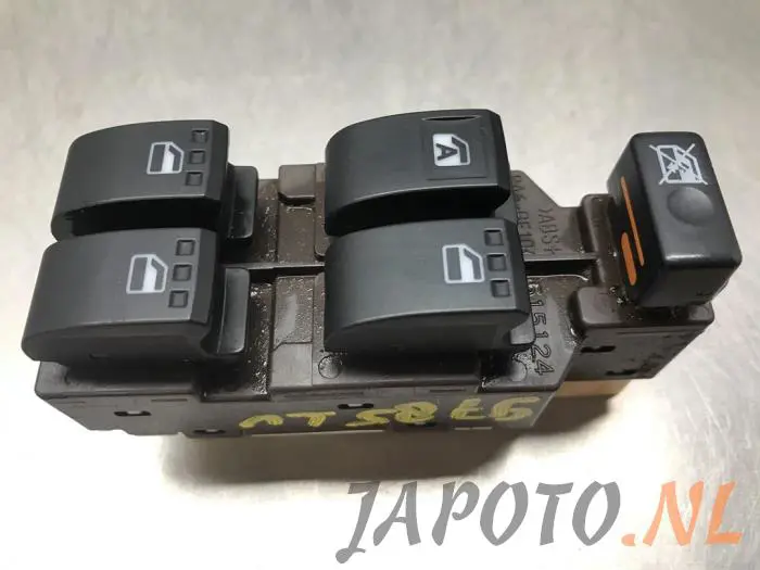 Multi-functional window switch Daihatsu Materia