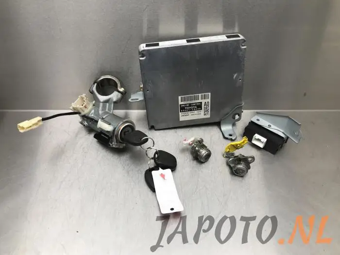 Ignition lock + computer Toyota Previa
