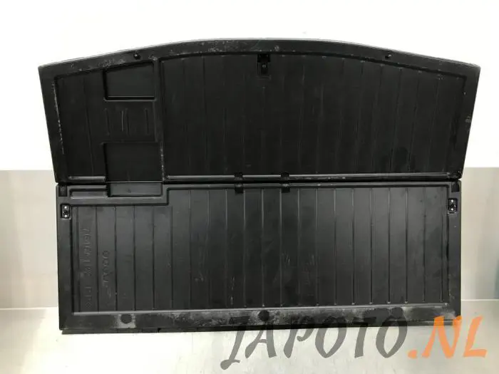 Floor panel load area Mitsubishi Outlander