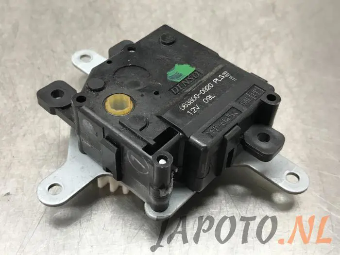 Heater valve motor Toyota Avensis