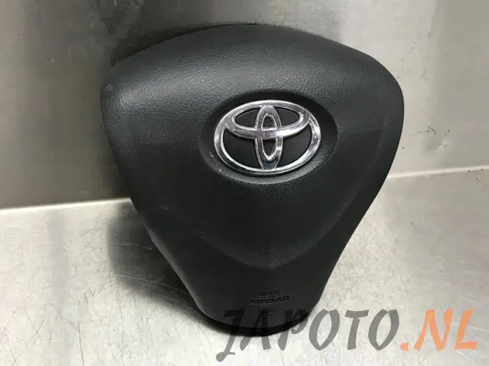 Left airbag (steering wheel) Toyota Auris
