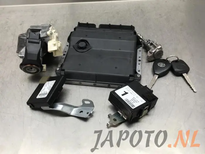 Ignition lock + computer Toyota Auris