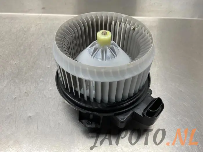 Heating and ventilation fan motor Toyota Rav-4
