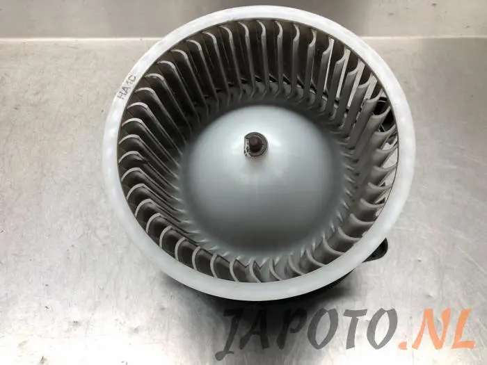 Heating and ventilation fan motor Kia Sportage