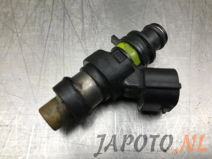 Injector (petrol injection) Subaru Forester
