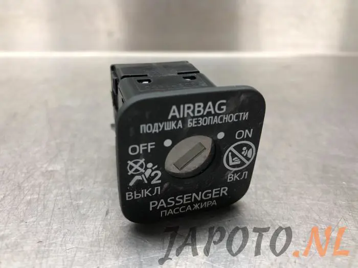 Airbag lock Toyota Rav-4