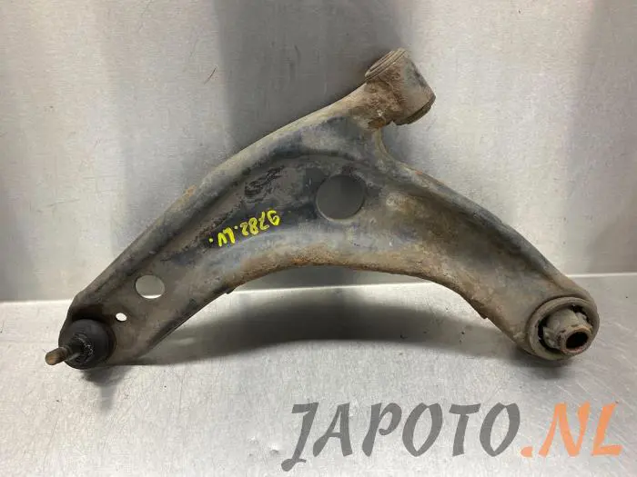 Front lower wishbone, left Toyota Yaris