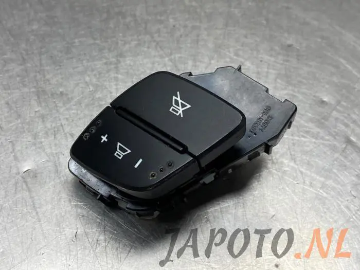 Steering wheel switch Hyundai I30