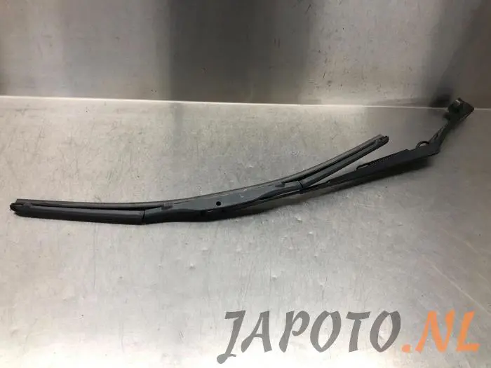 Front wiper arm Toyota GT 86