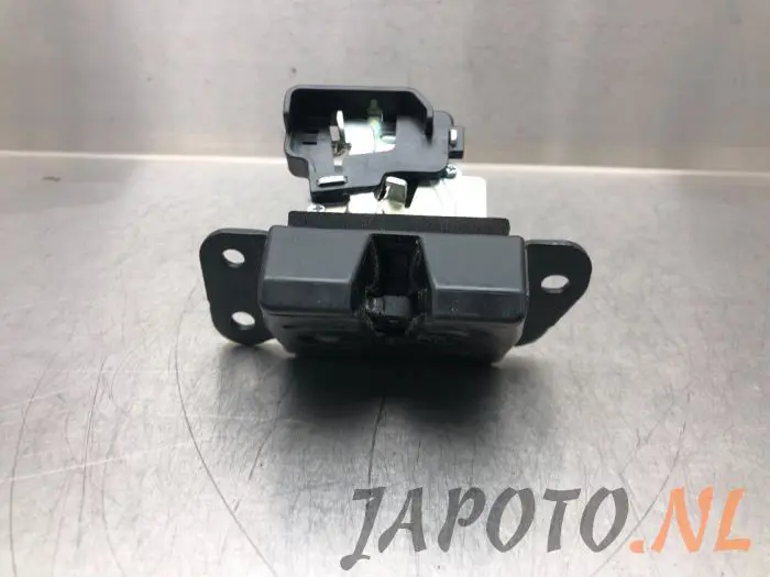 Tailgate lock mechanism Kia Sportage